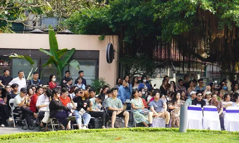 Khi âm nhạc giao thoa cùng mỹ thuật