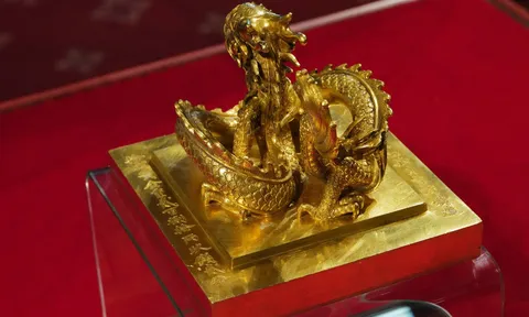 Loạt cổ vật của người sở hữu ấn 'Hoàng đế chi bảo'