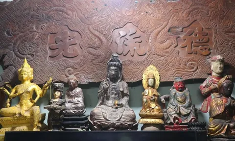 Kỷ lục gia sưu tầm cổ vật