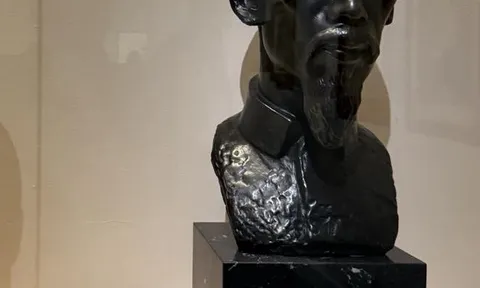 VŨ CAO ĐÀM – NGƯỜI GIỮ HÌNH BÓNG BÁC GIỮA KÝ ỨC TẠI PARI