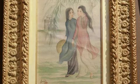 HAI THIẾU NỮ HÀ THÀNH BÊN HỒ GƯƠM – VẺ ĐẸP LỤA NGUYỄN HUYẾN