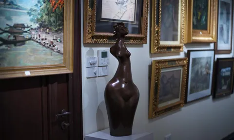 LƯU THANH LAN VÀ NGÔN NGỮ ĐIÊU KHẮC CỦA SỰ AN NHIÊN