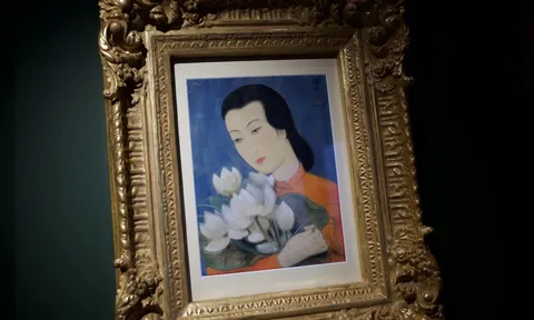 LÊ PHỔ – “JEUNE FEMME AUX FLEURS DE LOTUS”