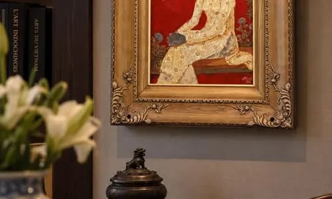 Thiếu nữ bên Hồ Gươm – Hà Nội, 1976