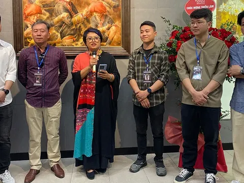 Hơn 60 tác phẩm hội họa ấn tượng được trưng bày tại triển lãm “Câu chuyện đầu năm”