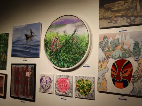 Đắm chìm vào thế giới đầy màu sắc của nghệ thuật