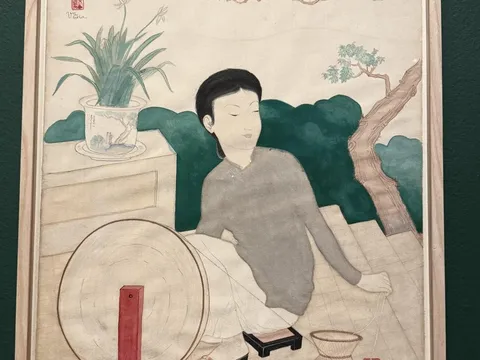 Vũ Gia và “Người quay sợi” – Dấu ấn lụa Việt tại Singapore